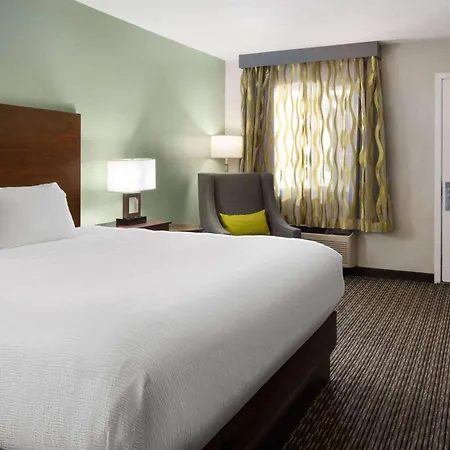 Wingate By Wyndham Cedar City-3