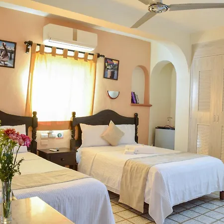 Hotel Bucaneros Isla Mujeres-3