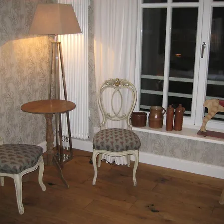 Hotel No. 11-2