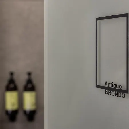 Antiguo Brondo Selfcheck-In Smart Rooms-2
