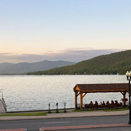Days Inn By Wyndham Queensbury/Lake George-3