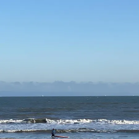 Wingate By Wyndham Galveston Beachfront At The Seawall-2
