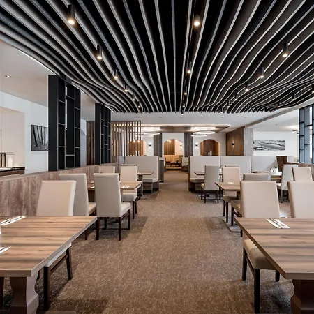 Regina Hotelsuites-3