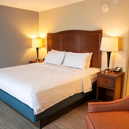 Hampton Inn & Suites Jacksonville-3