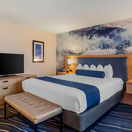 Best Western Plus Marina Gateway Hotel-3