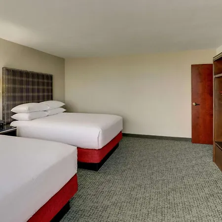 Drury Inn & Suites St Joseph-2