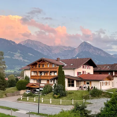 Hotel AlpIn Bed&Breakfast-3
