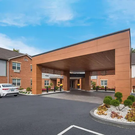 Wyndham Garden Galena Hotel & Day Spa-2