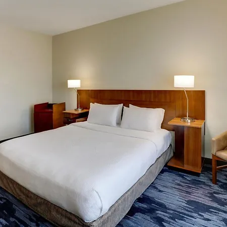 Fairfield Inn And Suites Hutchinson-2