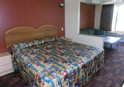 Econo Lodge Pico Rivera-3