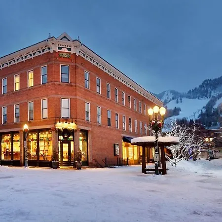 Independence Square 212, Studio With Beautiful Finishes. A+ Location In Downtown Aspen-3