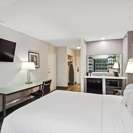 Comfort Inn & Suites Baltimore Inner Harbor-2