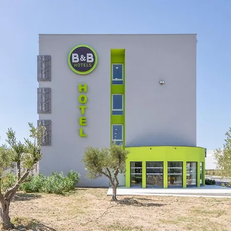 B&B HOTEL Saint-Martin-de-Crau Alpilles Camargue-2
