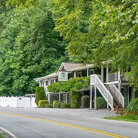 Hickory Falls Inn-2