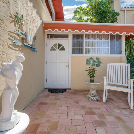 Banyan House Vacation Rentals-3