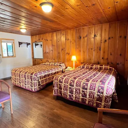 Pine Cone Motel-2