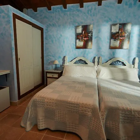 Hotel El Mirlo Blanco-3
