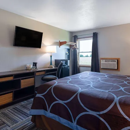 Super 8 By Wyndham Mattoon-3