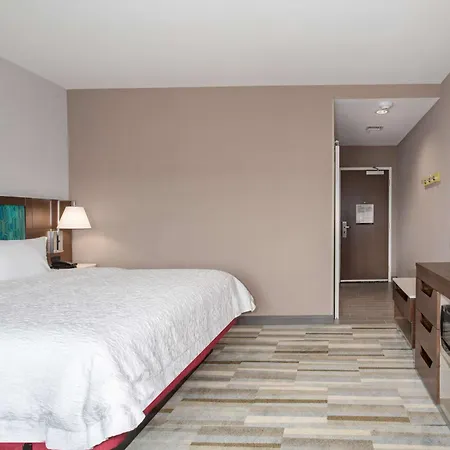 Hampton Inn & Suites Watsonville-3