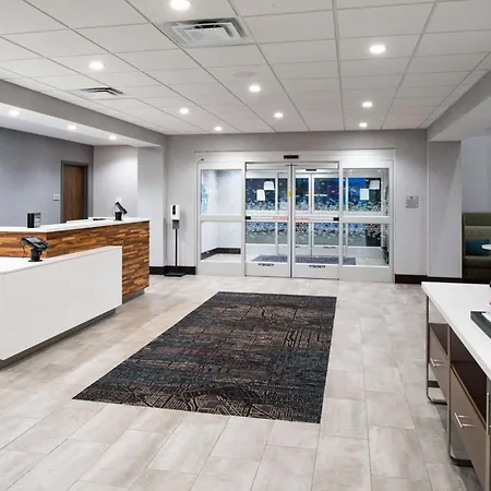 Hampton Inn & Suites Adrian, Mi-3