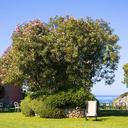 Hotel Capo D'Uomo-3