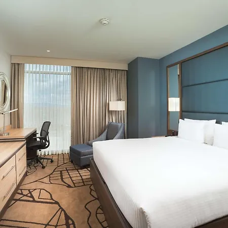 Hilton Garden Inn Bogota Airport-3