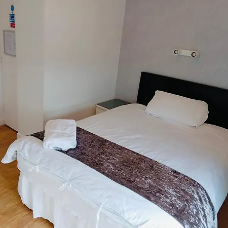 Mayfair Guest House-2