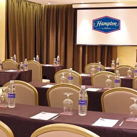 Hampton By Hilton Panama-2