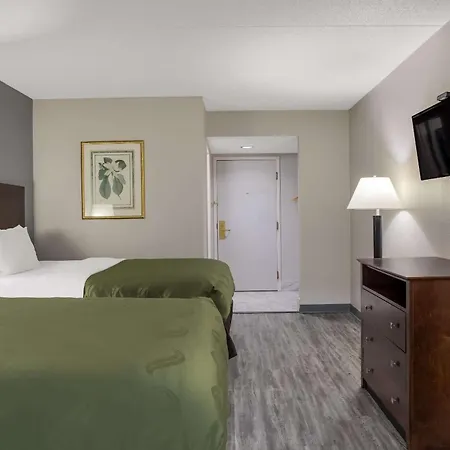 Quality Inn Toledo Westgate-2