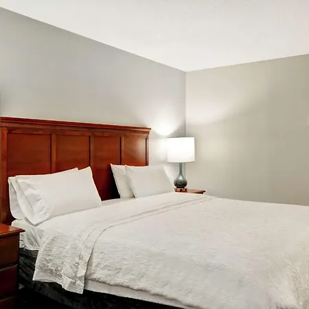 Hampton Inn Beckley-3