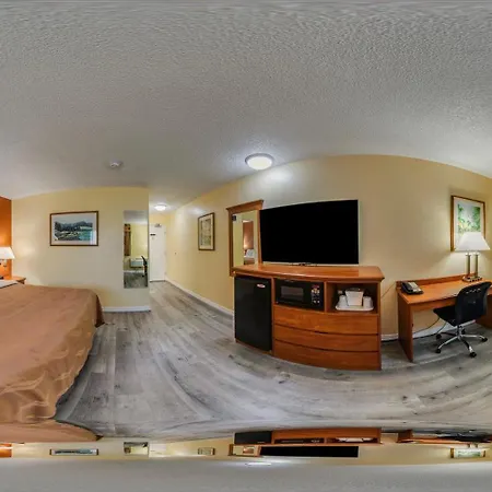 Quality Inn & Suites Medford Airport-2