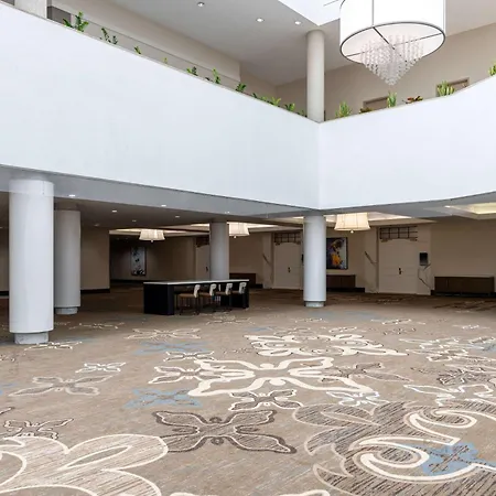 Hilton Alexandria Mark Center-2