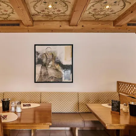 Hotel Garni Sursilva-3