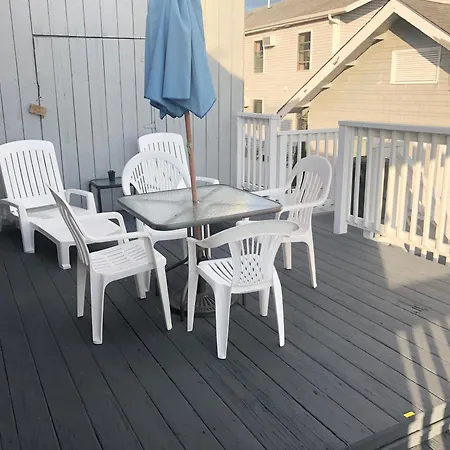 Sandpiper Beachfront Motel-3
