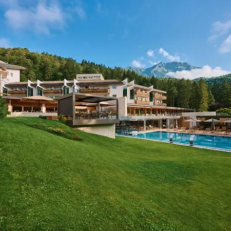 Grand Hotel Terme Di Comano-3