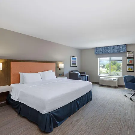 Newly Renovated-Hampton Inn & Suites Casper-3