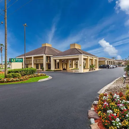Quality Inn Coliseum-3