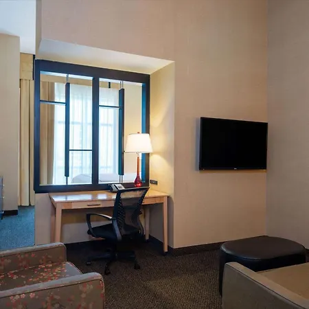 Wyndham Noblesville-2