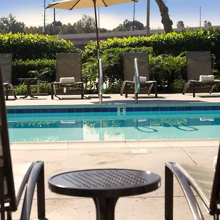 Doubletree By Hilton Orange County Airport-3