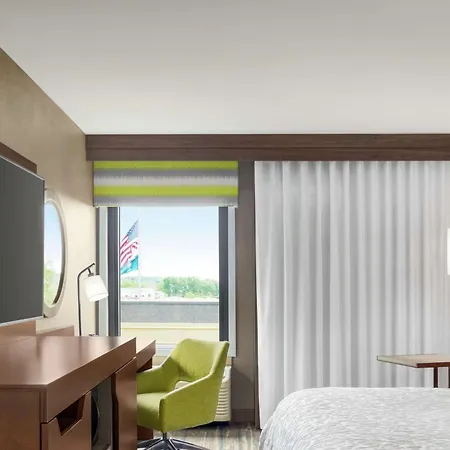 Hampton Inn Milwaukee Brookfield-2