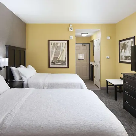 Hampton Inn Holland-2