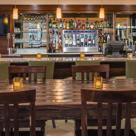 Doubletree By Hilton Portland - Beaverton-3