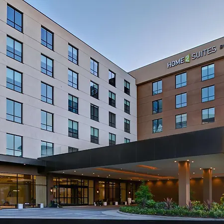Hilton Garden Inn Anaheim Resort-3