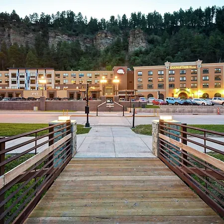 Tru By Hilton Deadwood-3