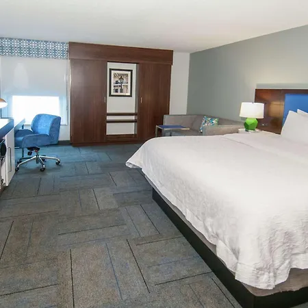 Hampton Inn Metairie-3