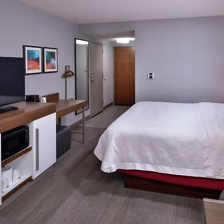 Hampton Inn & Suites Carson City-2