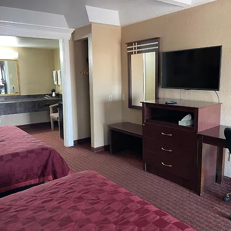 Budget Inn And Suites Corpus Christi-3