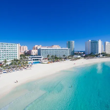 Krystal Cancun-3