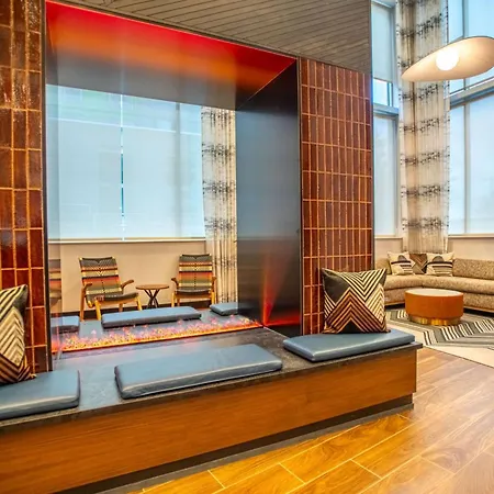 Doubletree By Hilton Asheville Downtown-3