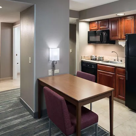 Hampton Inn & Suites Chicago North Shore-2